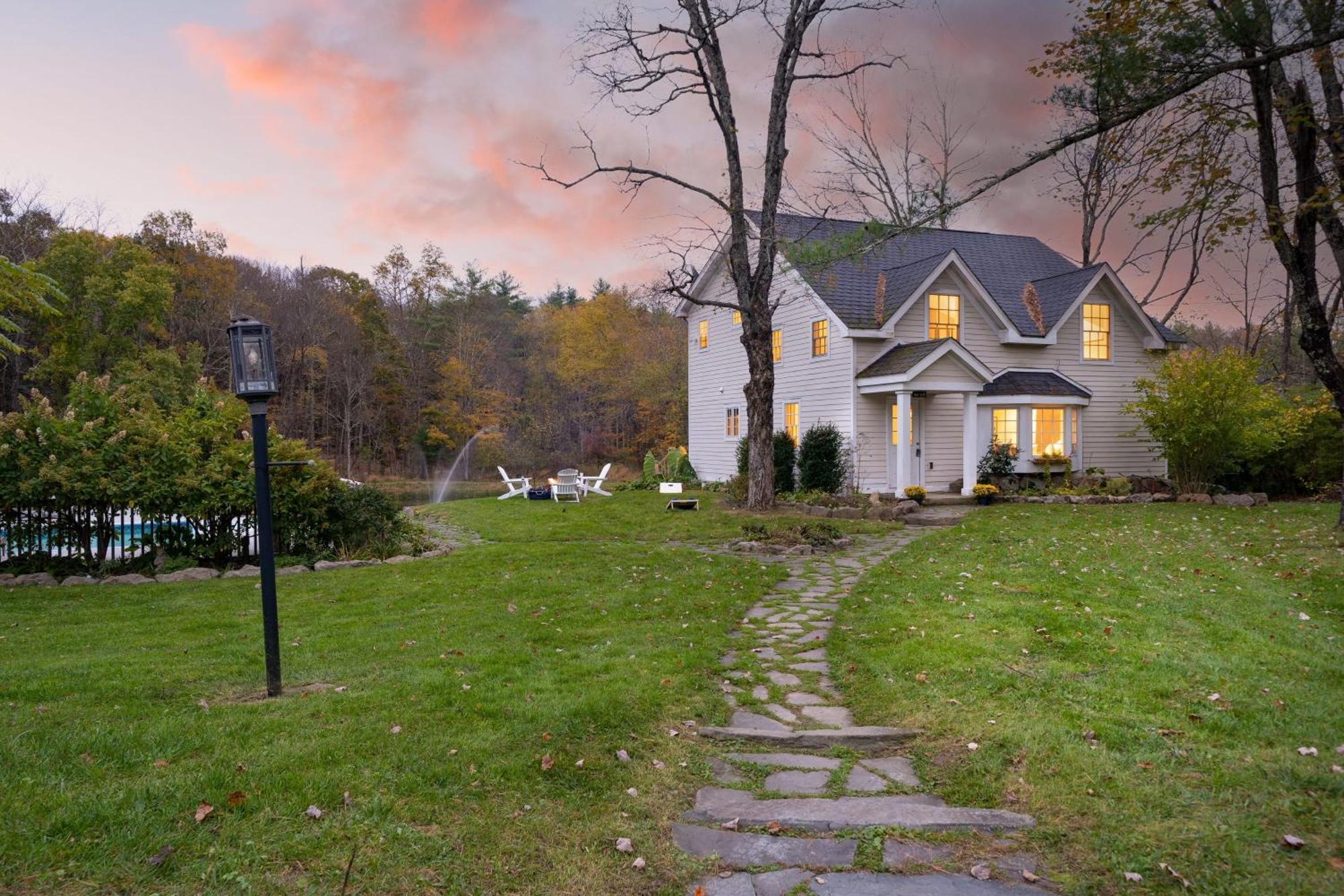 Cortland By Avantstay Charming Heritage Estate W Private Lake Pool Saugerties Zewnętrze zdjęcie